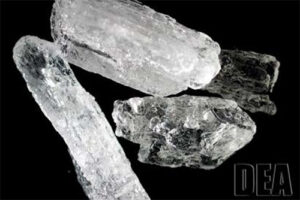 Bath Salts vs Meth | What's the Difference | Effects & Dangers